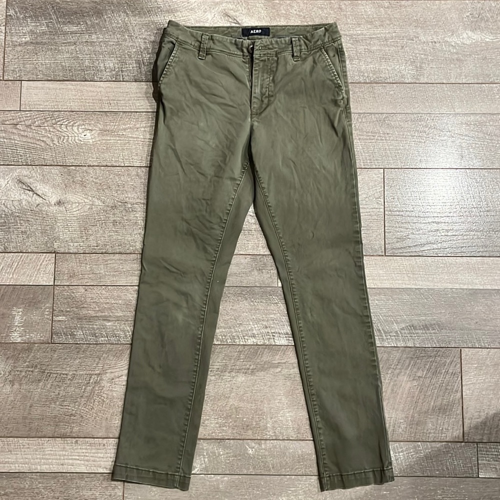 Army Green Aeropostale Men’s 29/32 skinny chinos